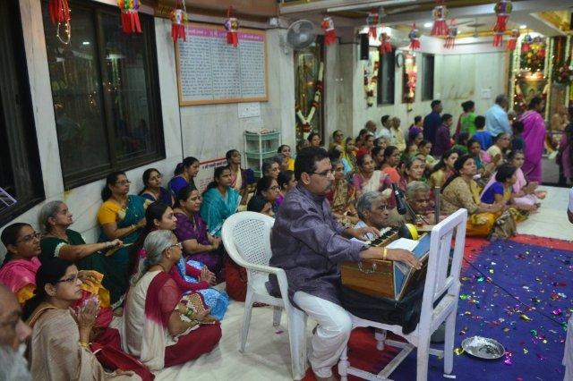 Aarti by Maharaja Samrjitsingh Gaekward